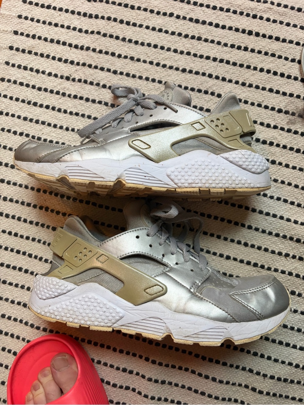 Nike Men’s Silver Air Huarache Sneakers